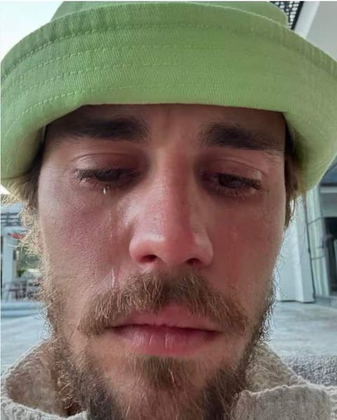 Justin Bieber Posts Picture Of Himself Crying, Fans Got Worried Something Might Be Wrong