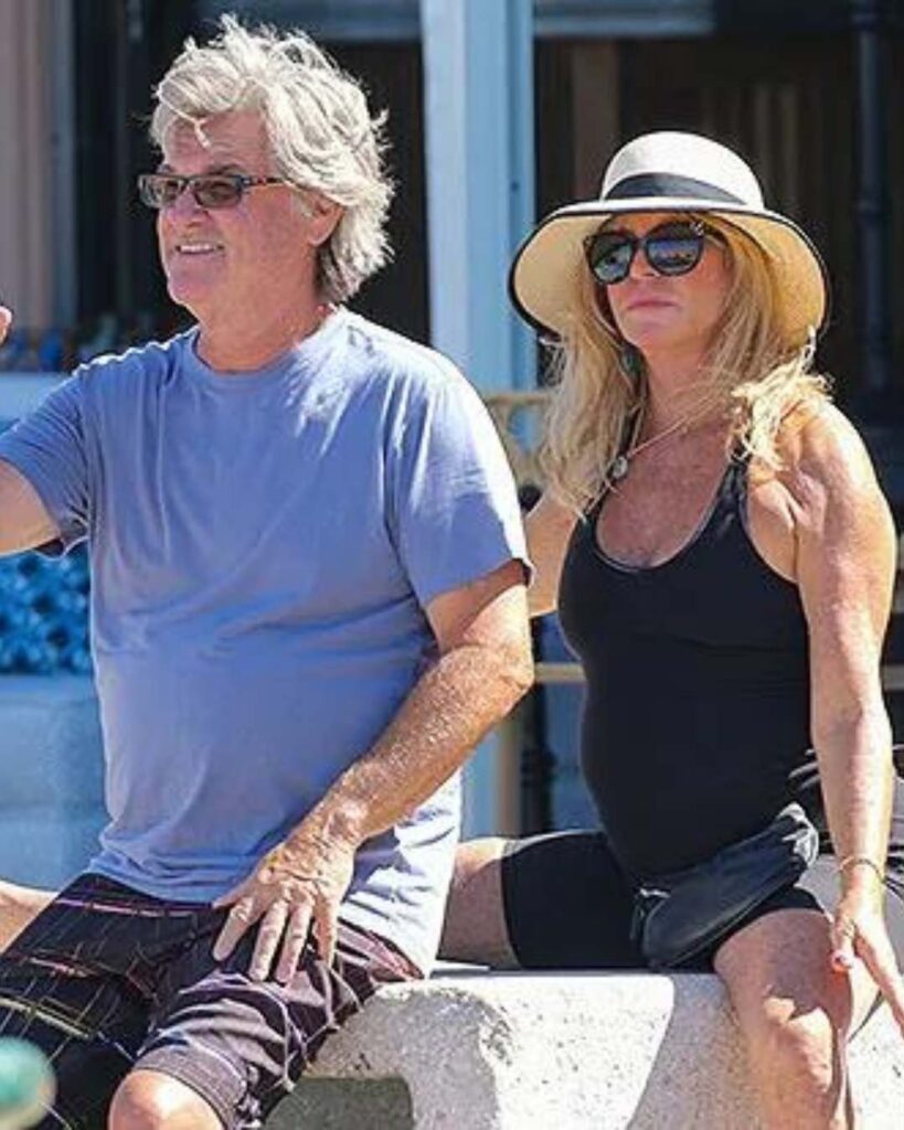 Fans Are Shocked: Goldie Hawn Spotted Completely Unrecognizable! See Her Now