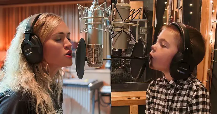 CARRIE UNDERWOOD AND SON DELIVER HEARTWARMING RENDITION OF ‘THE LITTLE DRUMMER BOY’ IN A DUET OVERFLOWING WITH ANGELIC CHARM