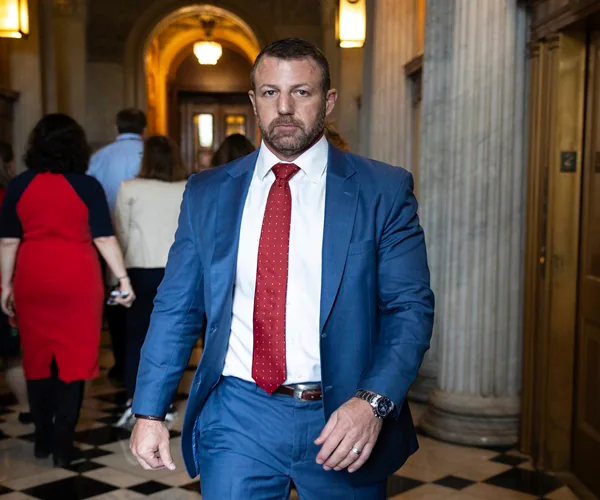 Senator Mullin Says: Babies Born in the US Should be Deported If Parents Are…